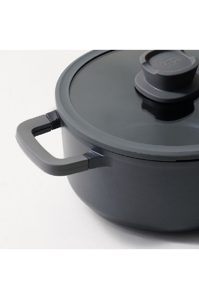 Berghoff Aluminum two handle pan 24cm, black