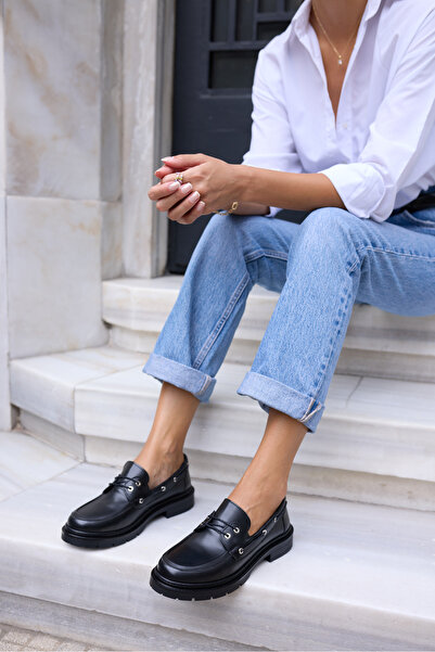 ANGELİNA JONES ROBIN ДАМСКИ ЧЕРНИ КОЖЕНИ МОКАСИНИ С ВЪРЗВАНЕ