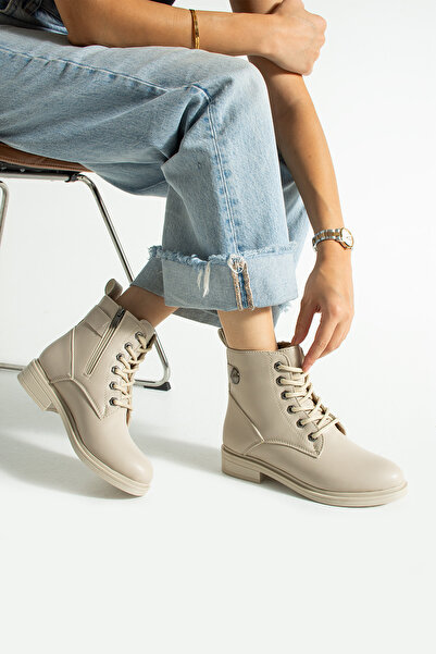 Neva'nın Butiği Γυναικείες μπότες LEON με επένδυση από γούνα και λεπτομέρεια με κορδόνια