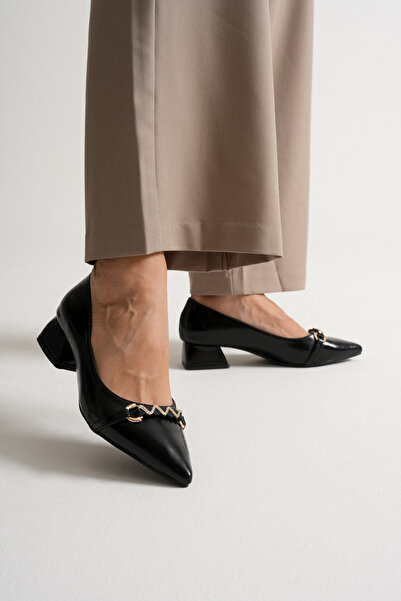 Silver Lady Crinkled Patent Leather Closed Block Heeled Women's Shoes with Stone Buckle Accessories