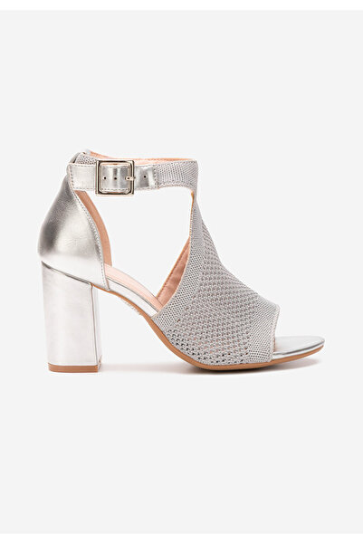 B T Shoes Stribrné sandály na podpatku Elyzea