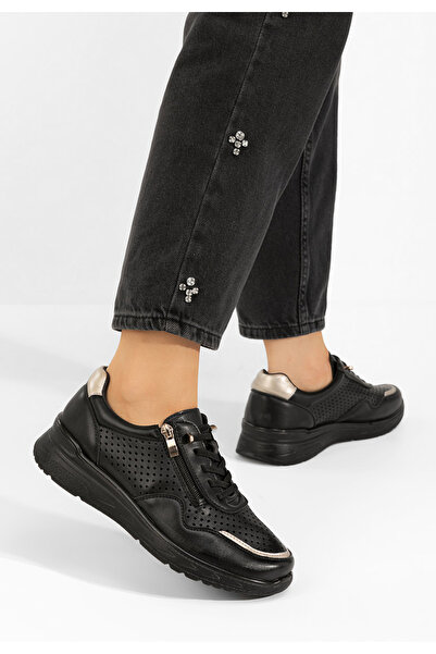 B T Shoes Čierne dámske tenisky Vernisa