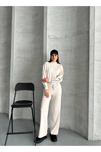 Aspendia Women's Modal Suit with Intermediate Belt