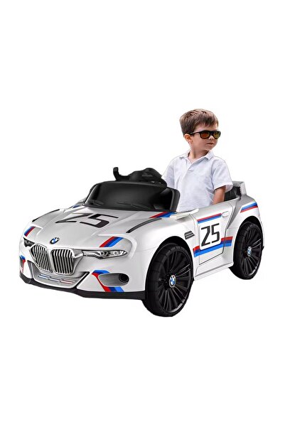 dehkah Electric car toy for children with a sporty design, remote control and gas pedals