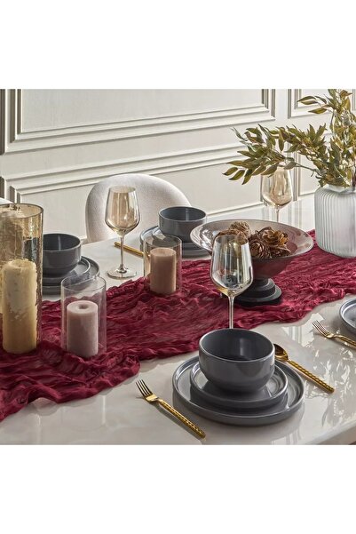 Generic Doree Table Runner - 90x300 cm