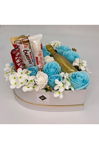 velve Delicious White Blue floral arrangement, heart box with soap roses, hydrangeas, Prosecco