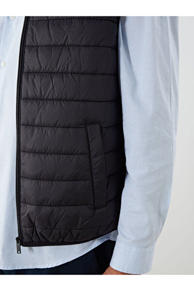 LC Waikiki Black Standard Fit Stand Collar Men's Puffer Vest