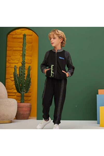 Mackays Boys' Zipper Closure Elastic Waist Lace-Up Elastic Leg Pocketed Tracksuit Set