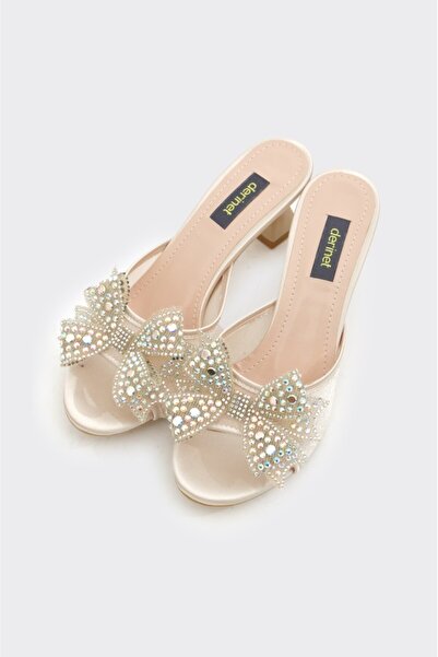 derinet Taşlı Fiyonklu Kadın Topuklu Abiye Terlik