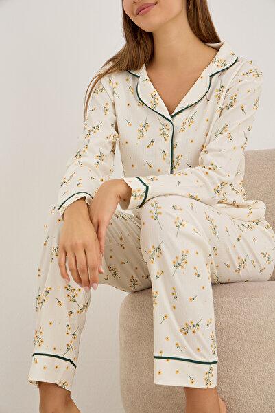 Siyah İnci Ecru Floral Patterned Bürümcük-Krınkıl Long Sleeve Buttoned Ribbed Pajama Set 7931