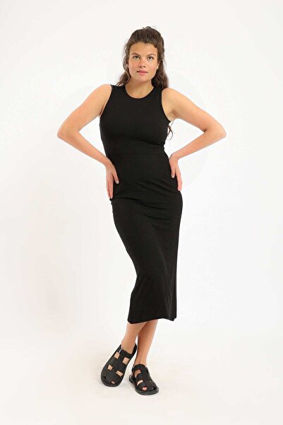 CARINA Women's Solid Midi Dress with Round Neck