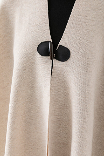 VEGA MODA Γυναικεία κάπα oversized με λεπτομέρεια με κουμπιά |   Ρούχα και καθημερινό κομψό πανσό, καμπαρντίνα πανσό - πανσό