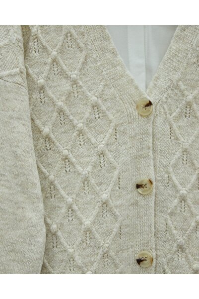 HİJABAYA Πλεκτή ζακέτα με μεγάλα κουμπιά με λαιμόκοψη σε σχήμα V