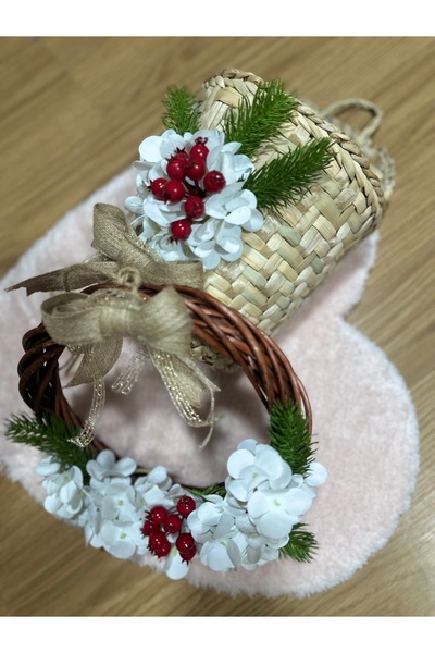 Marrone Door Ornament and Basket Set with Carnation Hydrangea Flower Home Gift Decoration