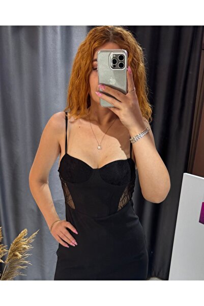 Butik Siyah Dantel Detaylı Midi Elbise