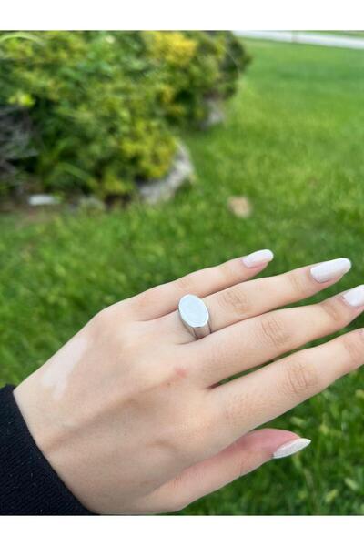 Glowy&Co. Nova Gold Plain Surface Non-Tarnish Silver Color Steel Ring – Unisex