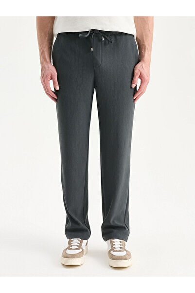 LC Waikiki LCW Vision Standart Kalıp Erkek Dokulu Pantolon