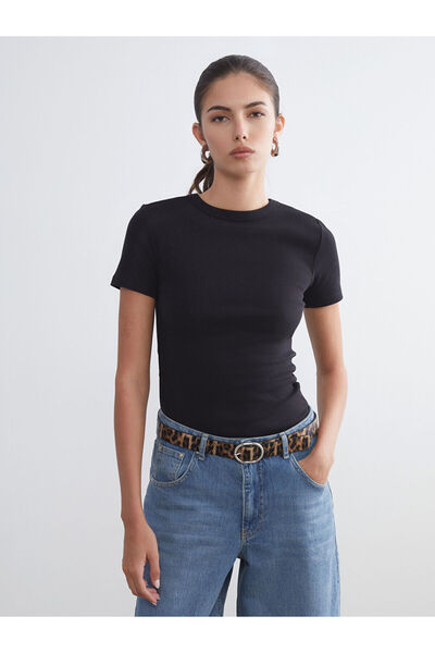 LC Waikiki طاقم الرقبة تي شيرت المرأة