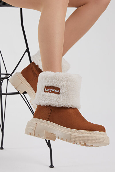 Tonny Black Női barna színű, kényelmes szabású, vastag talpú szőrme csizma
