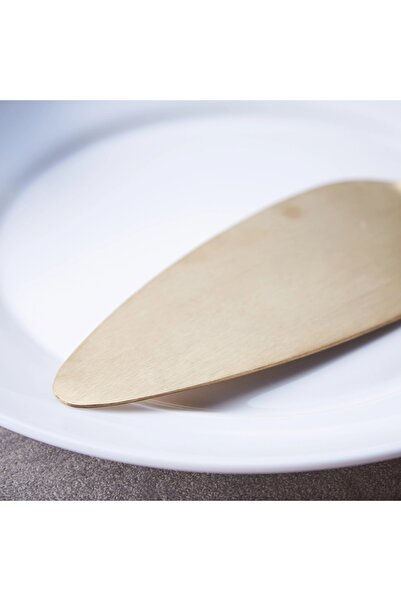 Generic Kevin Cake Server