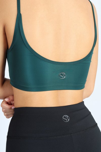 soft&basic Crop Fit Green Strap Sports Bra