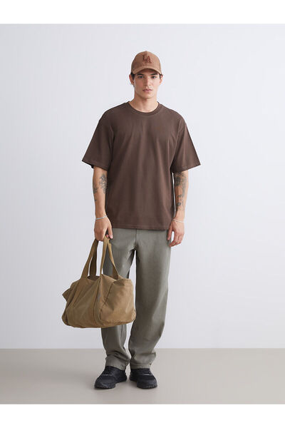 LC Waikiki Ανδρικό μπλουζάκι από χτενισμένο βαμβάκι σε καφέ χρώμα