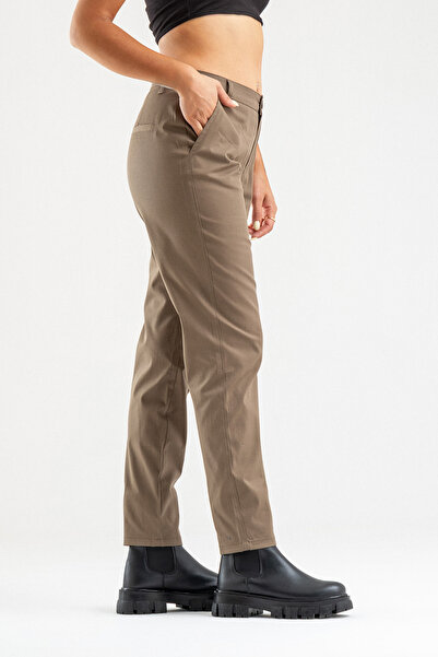 Bold & Young Women's Lycra Cotton Fabric Side Pocket Trousers