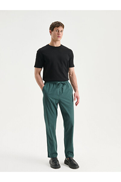 LC Waikiki Ανδρικό T-Shirt με μαύρη λαιμόκοψη