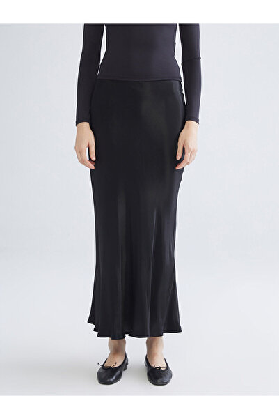 LC Waikiki Peak Yeni Sezon Beli Lastikli Volanlı Saten Etek