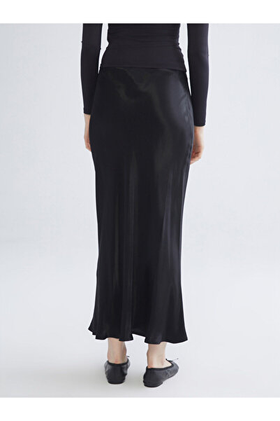 LC Waikiki Peak Yeni Sezon Beli Lastikli Volanlı Saten Etek