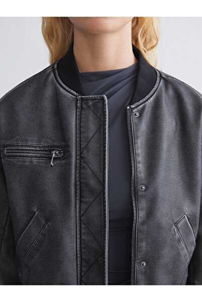 LC Waikiki Siyah Kolej Yaka Kadın Deri Görünümlü Ceket