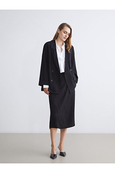 LC Waikiki Siyah Dokulu Kadın Ceket