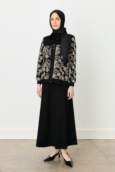 Nihan Nakış Detaylı Etek Ceket Örme Takım Siyah
