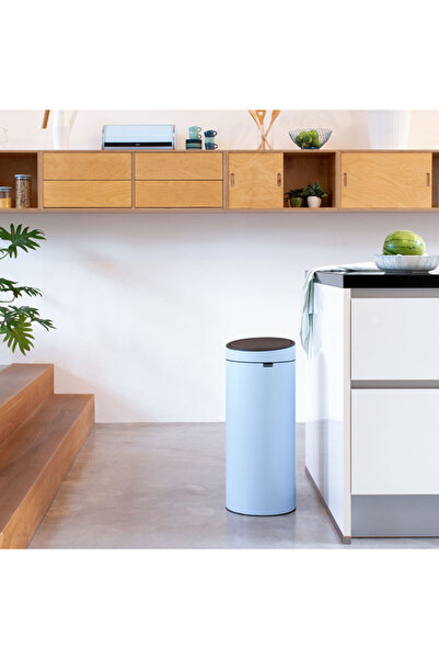 Brabantia Touch Bin New 1005545, 30 l, Silent and soft closing, Blue