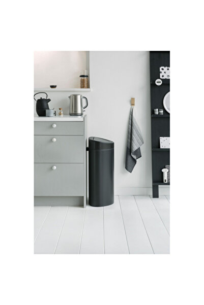 Brabantia Touch Bin New 649733, 40 l, Silent and soft closing, Flat back, Black