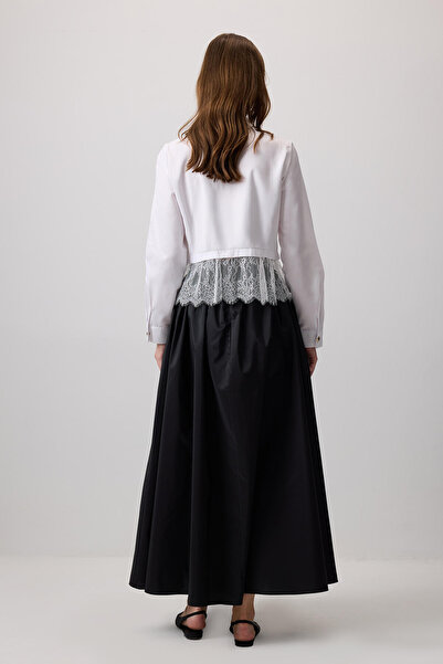 Touché Privé Lace Detail Crop Shirt