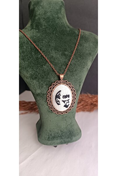 NAS fashion Kanaviçe Etamin ATATÜRK İşlemeli Uzun Zincir Kolye Öğretmenler Günü Hediyesi