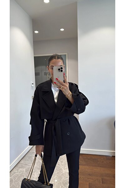 Lovely butik KADIN PELERİN DETAYLI DÖRT DÜĞMELİ KUŞAKLI KISA TRENÇ