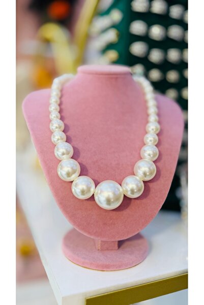 BETTY Büyük Boy İnci Kolye