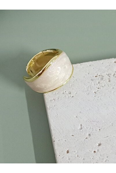 mos&more Cream Gold Adjustable Stylish Ring