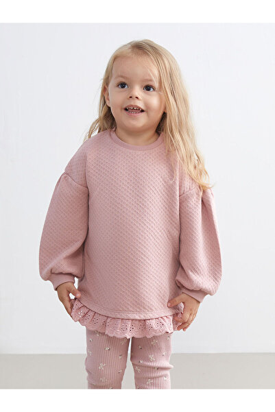 LC Waikiki سترة وبنطلون ضيق للفتيات الصغيرات من فيجن للموسم الجديد مع تفاصيل الشريط، طقم من قطعتين