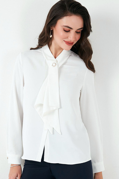 Vivika Yakası Dökümlü Fularlı Rahat Normal Kesim Uzun Kol Manşeti Taş ve İnci Aksesuarlı Şık Cool Gömlek