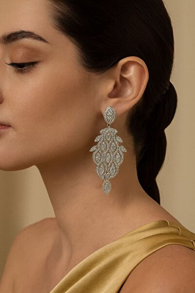 MD Moda Accessories Tamamen Taş İşlemeli Oval Formlu Gösterişli Sallantılı Zirkon Küpe