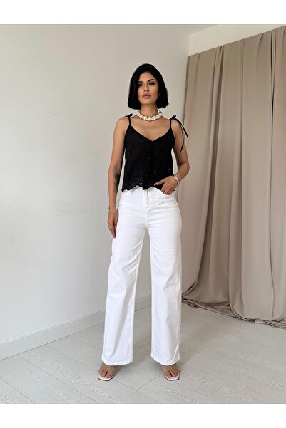 Vaveyy Lace up Brode Blouse