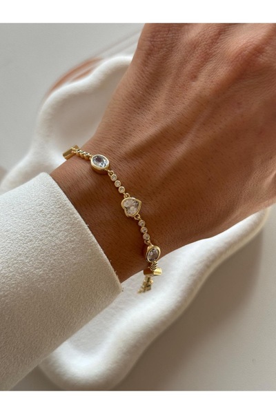 Twinssis Accessories سوار هندسي على شكل قلب مرصع بحجر الباجيت من السلسلة الخاصة