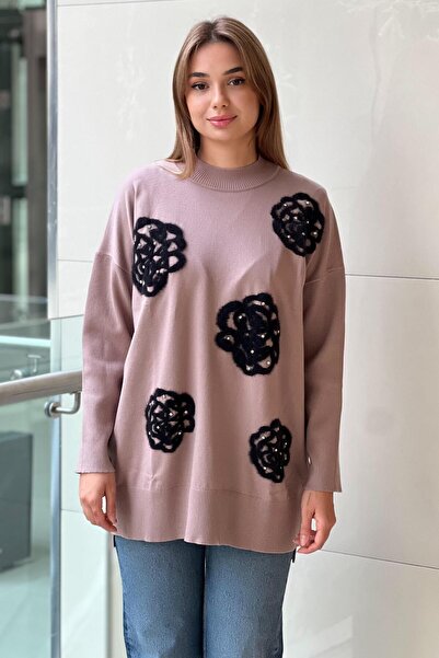 Ghisa Rose Detailed Stone Embroidered Tunic