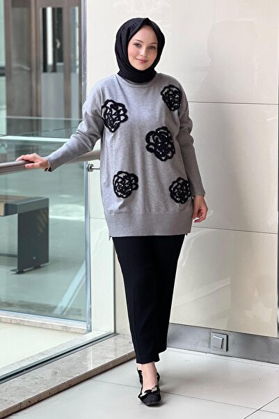 Ghisa Rose Detailed Stone Embroidered Tunic