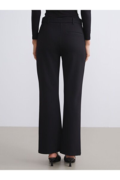 LC Waikiki LCWAIKIKI Classic Büyük Beden Dar Fit İspanyol Paça Kadın Pantolon