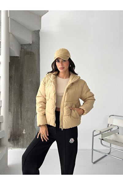 ABOUT US Μοντέρνος αντικραδασμικός προστατευτικός φορτιστής με πλήρωση κανονικής σχήματος # 3010