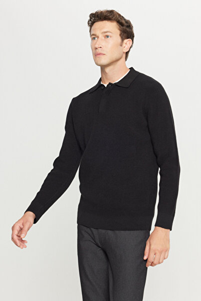 ALTINYILDIZ CLASSICS Erkek Siyah Pamuklu Standart Fit Normal Kesim Jakarlı Polo Yaka Triko Kazak